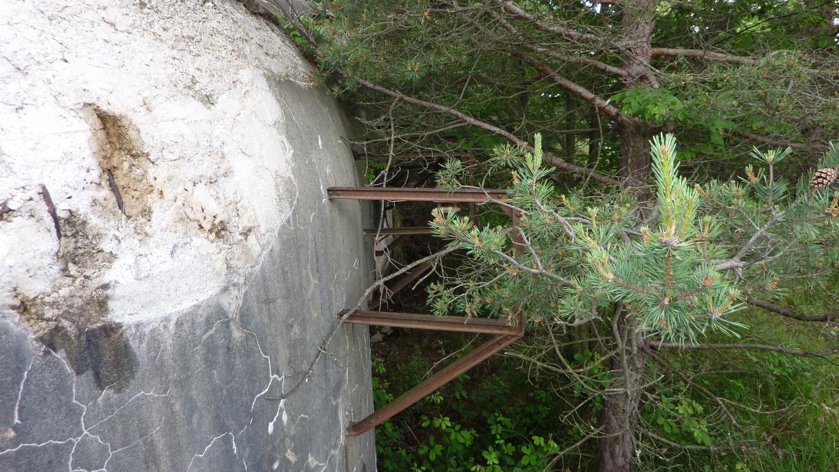 Ligne Maginot - MONTE GROSSO (MG) - E02 - (Ouvrage d'artillerie) - Le bloc 4
Antenne radio