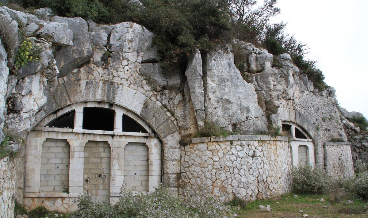 Ligne Maginot - Abri caverne de la TETE de CHIEN - Les deux premiers abris