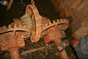 Ligne Maginot - TETE DE CHIEN - FORT MASSENA (6° BIE - 157° RAP) - (Position d'artillerie préparée) - Mécanisme d'éclipse du verrou