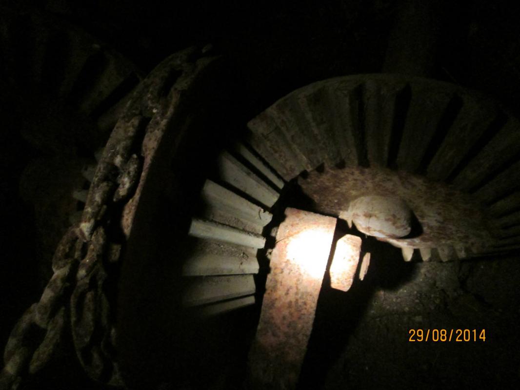 Ligne Maginot - TETE DE CHIEN - FORT MASSENA (6° BIE - 157° RAP) - (Position d'artillerie préparée) - Mécanisme d'éclipse du verrou