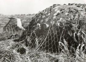 Ligne Maginot - SCHIESSECK - (Ouvrage d'artillerie) - Le cloche GFM du bloc 9 de l'ouvrage et les réseaux bas  et antichar