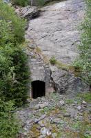 Ligne Maginot - SAPEY (REDOUTE DU) - (Position d'artillerie préparée) - L'entrée du magasin sous roc
Éboulement de roc