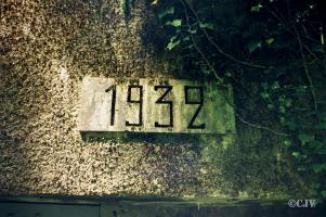 Ligne Maginot - NAGELSTHAL - (Blockhaus pour arme infanterie) - Cartouche '1932' au-dessus de l'entrée