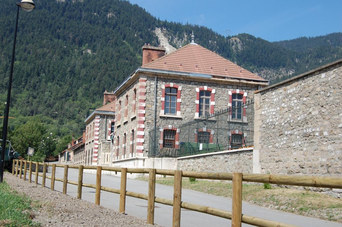 Ligne Maginot - CASERNE LOUTRAZ - (Casernement) - 