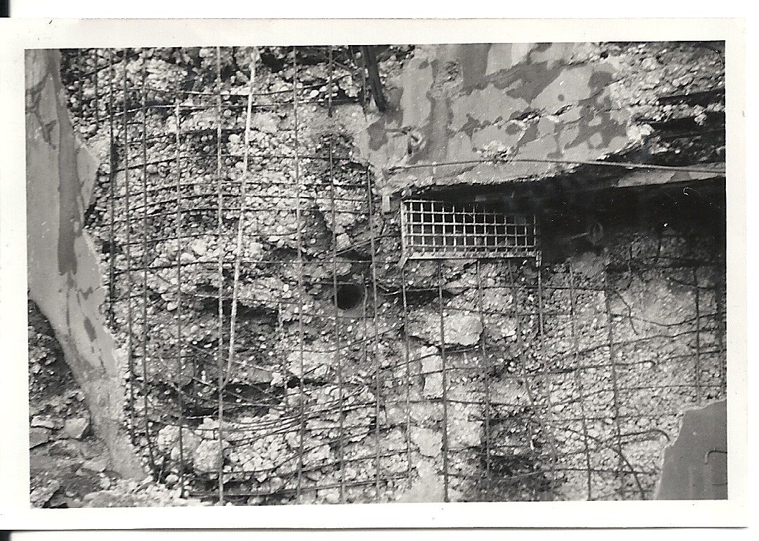 Ligne Maginot - MICHELSBERG - A22 - (Ouvrage d'artillerie) - Le bloc 2 endommagé par les troupes allemandes - Inconnu
