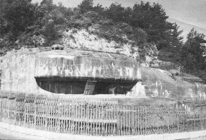 Ligne Maginot - SAINT ROCH (SHR) - (Ouvrage d'artillerie) - Bloc 4
Vue extérieur du bloc