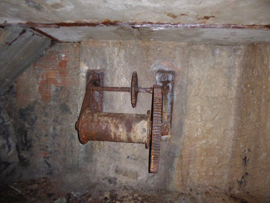 Ligne Maginot - CHIUSE DE SAINT JEAN LA RIVIERE - (Casemate d'infanterie - Simple) - Mécanisme du pont escamotable