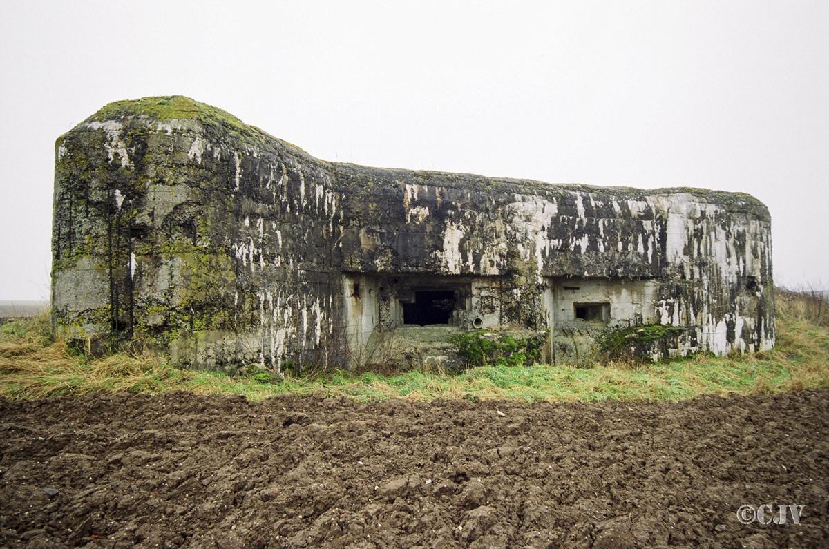 Ligne Maginot - CEZF-3 - SAINT HILAIRE - (Casemate d'infanterie - double) - 