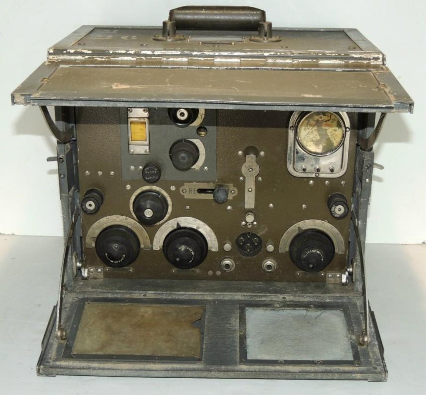Ligne Maginot - Poste de radio ER 12 - Le poste de radio ouvert