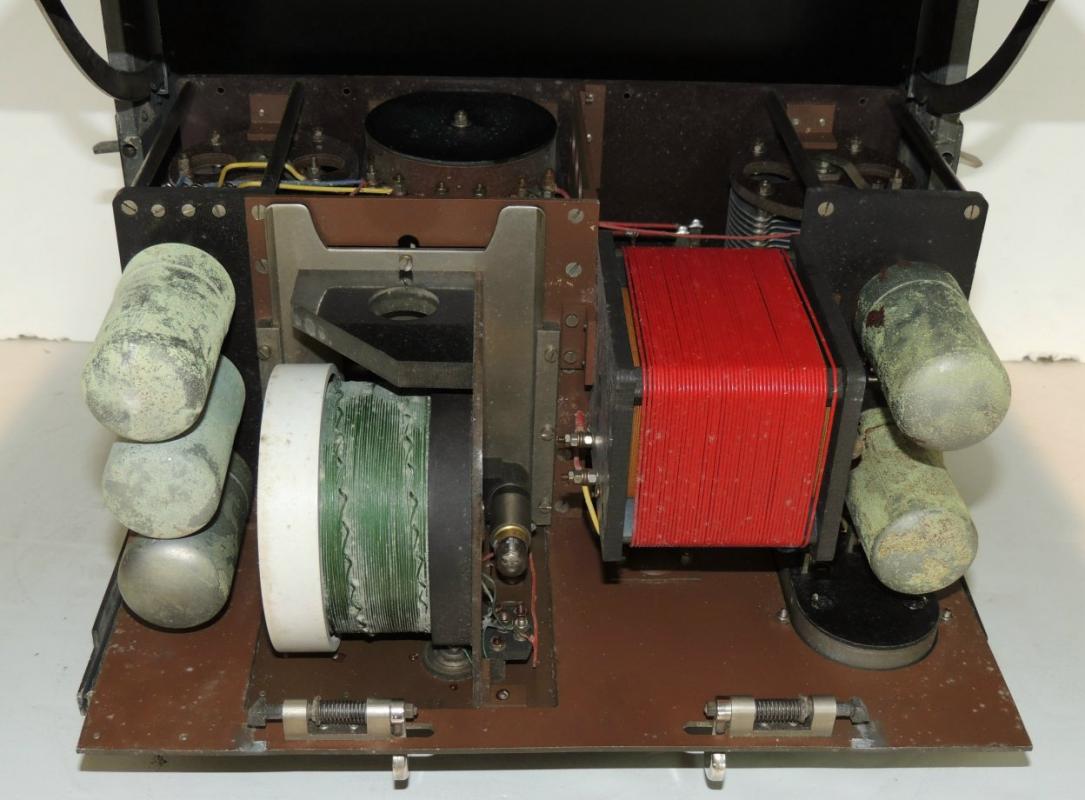 Poste de radio ER 12