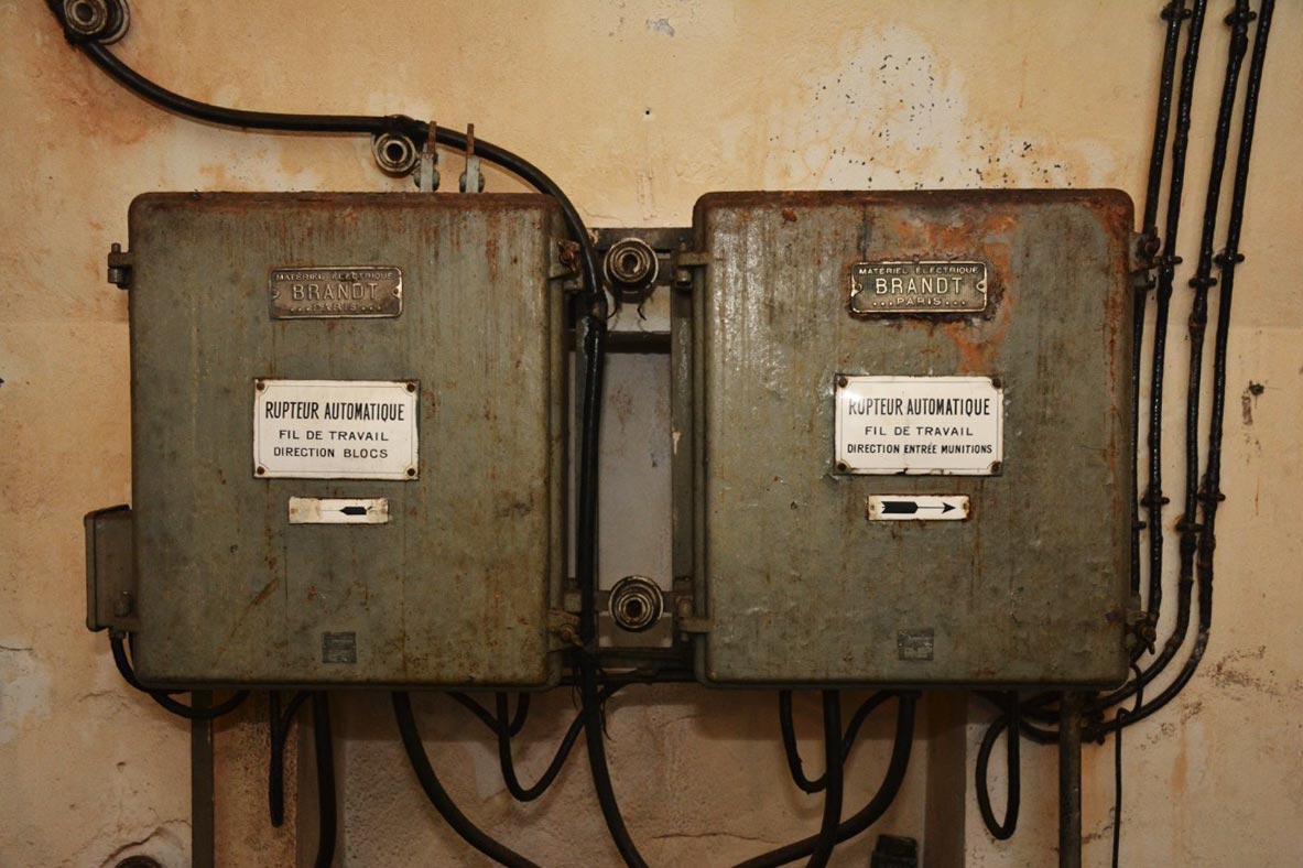 Ligne Maginot - Système de rupteurs traction BRANDT et Fils - Rupteurs pour courant de traction produits par la société Brandt et Fils