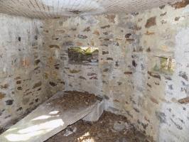 Ligne Maginot - BA106 - ROUTE DE REVIN 3. - (Blockhaus pour arme infanterie) - Créneaux Hotchkiss gauche et Obs/FM centrale