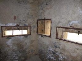 Ligne Maginot - CAMP DE RESTEFOND - (Casernement) - Créneaux de tir