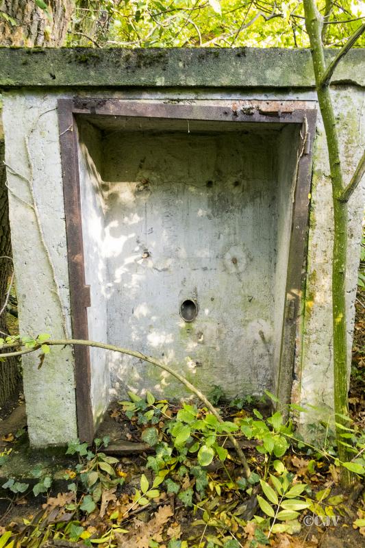 Ligne Maginot - 26 (BORNE DE RACCORDEMENT) - (Chambre de coupure) - 