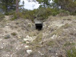 Ligne Maginot - MONT DE L'UBAC - (Position d'artillerie préparée) - Accès de l'un des abris souterrains
