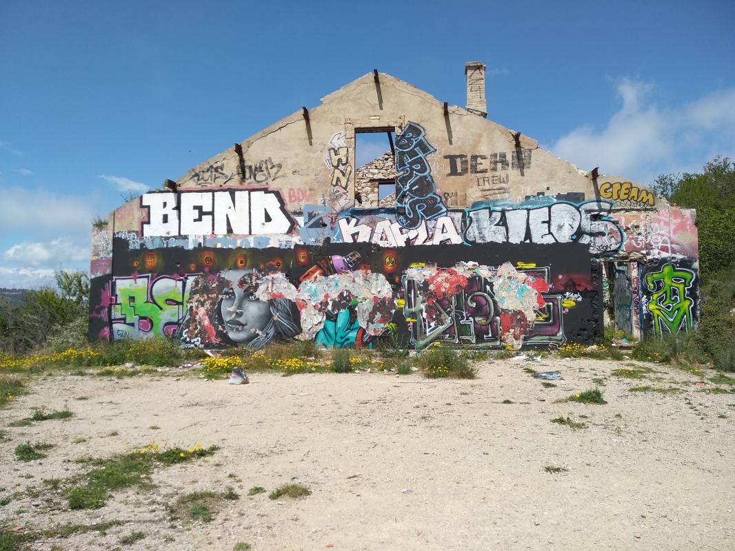 Ligne Maginot - TETE DE CHIEN - (Casernement) -  Les fresque du bâtiment G ont disparu