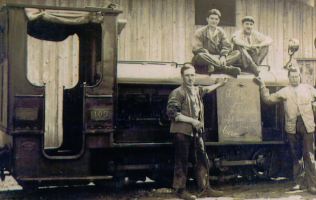 Ligne Maginot - Locotracteur essence SCHNEIDER LG - Photo prise en 1925 1926 au dépôt du 15° RG de Kenitra (Maroc