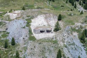Ligne Maginot - LAVOIR - (Ouvrage d'artillerie) - Bloc 2 et cloche VDP du bloc 3