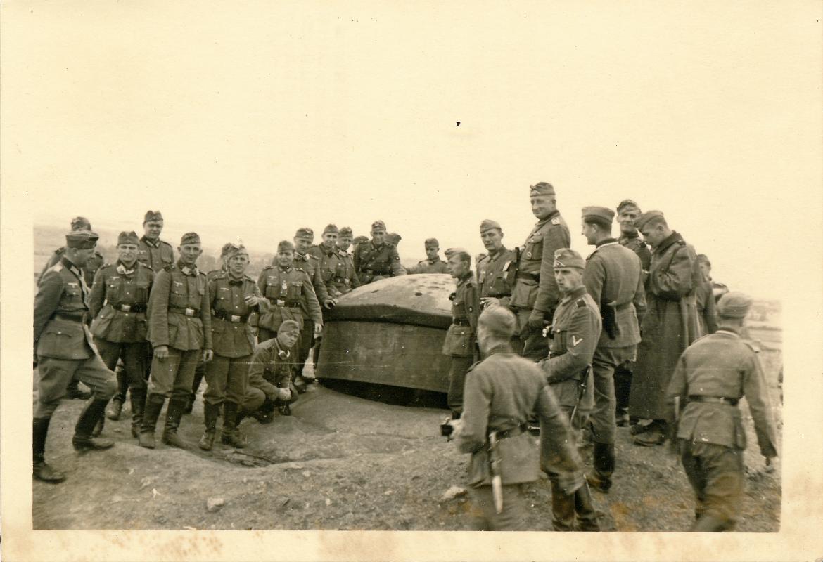 Ligne Maginot - LA FERTE - (Ouvrage d'infanterie) - Bloc 2
Tourelle pour deux armes mixtes