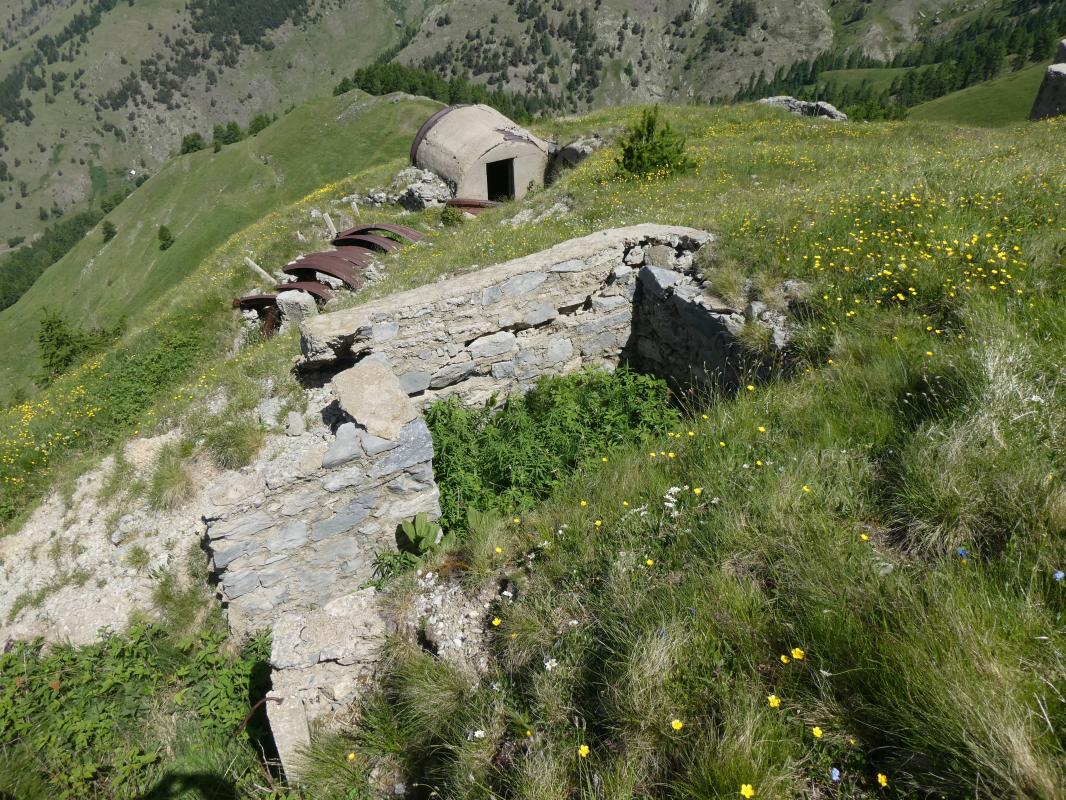 Ligne Maginot - COL DE RAUS - C3 - (Cuve pour arme d'infanterie) - 
