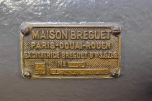 Ligne Maginot - ROHRBACH - FORT CASSO - (Ouvrage d'infanterie) -  Usine electrique
 Plaque de constructeur de l'excitatrice
