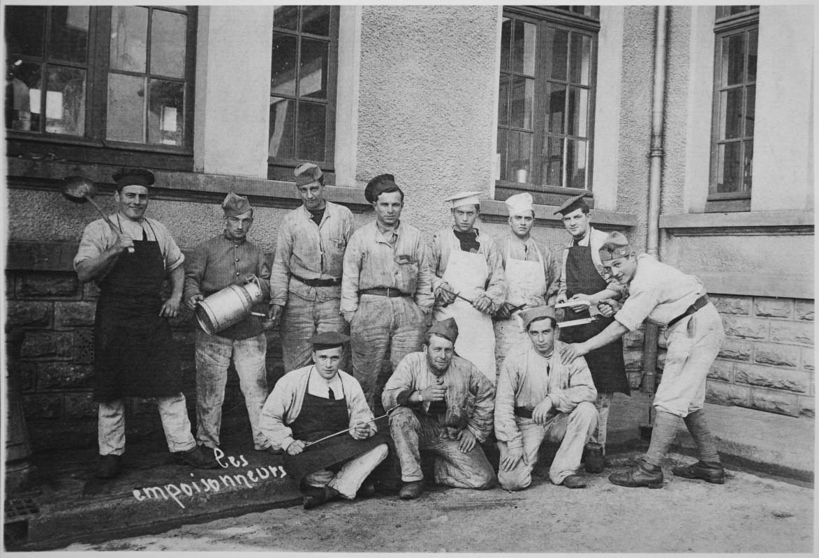 Ligne Maginot - DONCOURT - (Camp de sureté) - Camp de Doncourt
Les cuisiniers du 3° Bon du 149° RIF en 1936 - Inconnu