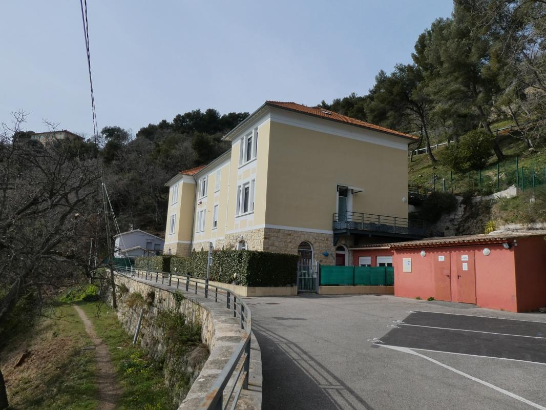 Ligne Maginot - ROQUEBRUNE - CASERNE CORNILLAT - (Casernement) - Casernement de paix rénové
