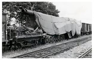 Ligne Maginot - ALVF - Canon de 340 mle 1912 sur berceau - La pièce  Mireille du 372 RALVF
Canon de 340 mm modèle 1912 sur affût à berceau Saint-Chamond