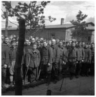 Ligne Maginot - BERSILLIES - (Ouvrage d'infanterie) - L'équipage de l'ouvrage de Bersillies (87° RIF - 104° CEO) prisonnier 
Stalag III B