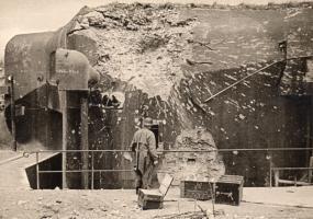 Ligne Maginot - BINING - (Casemate d'infanterie) - La casemate après les combats 