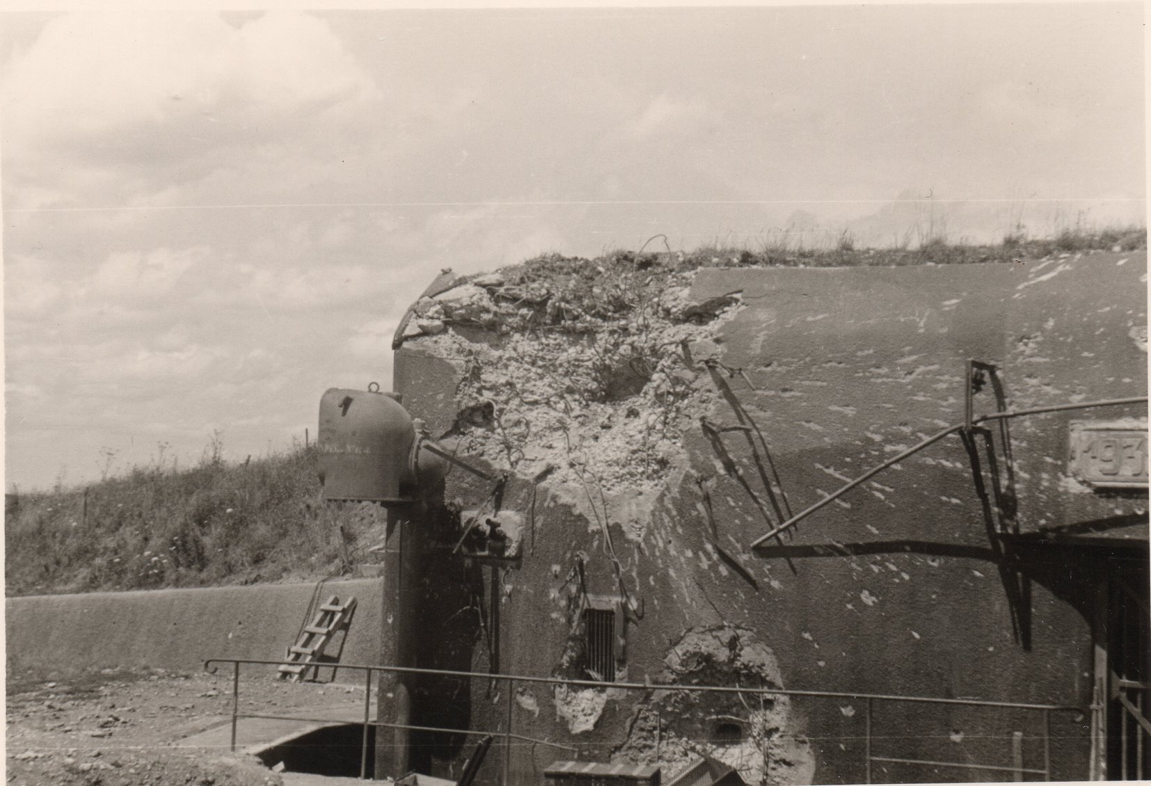 Ligne Maginot - BINING - (Casemate d'infanterie) - La casemate après les combats