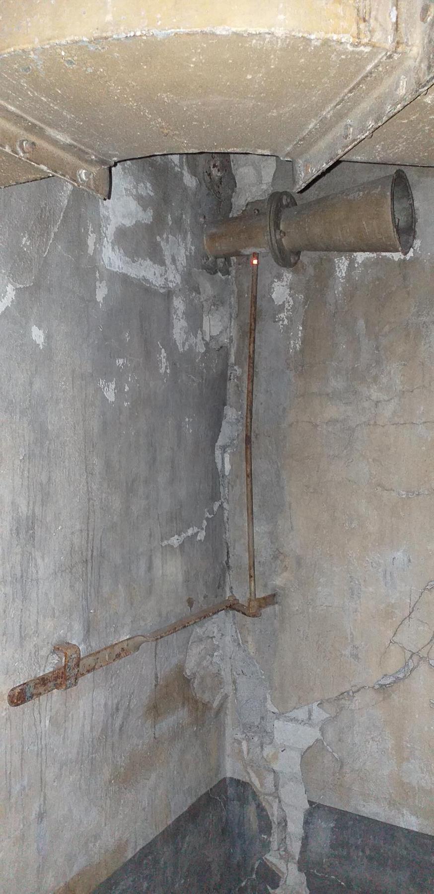 Ligne Maginot - 27BIS/3 - OBERWEIDT - (Casemate d'infanterie - double) - Chambre du chef de casemate
Ventilation