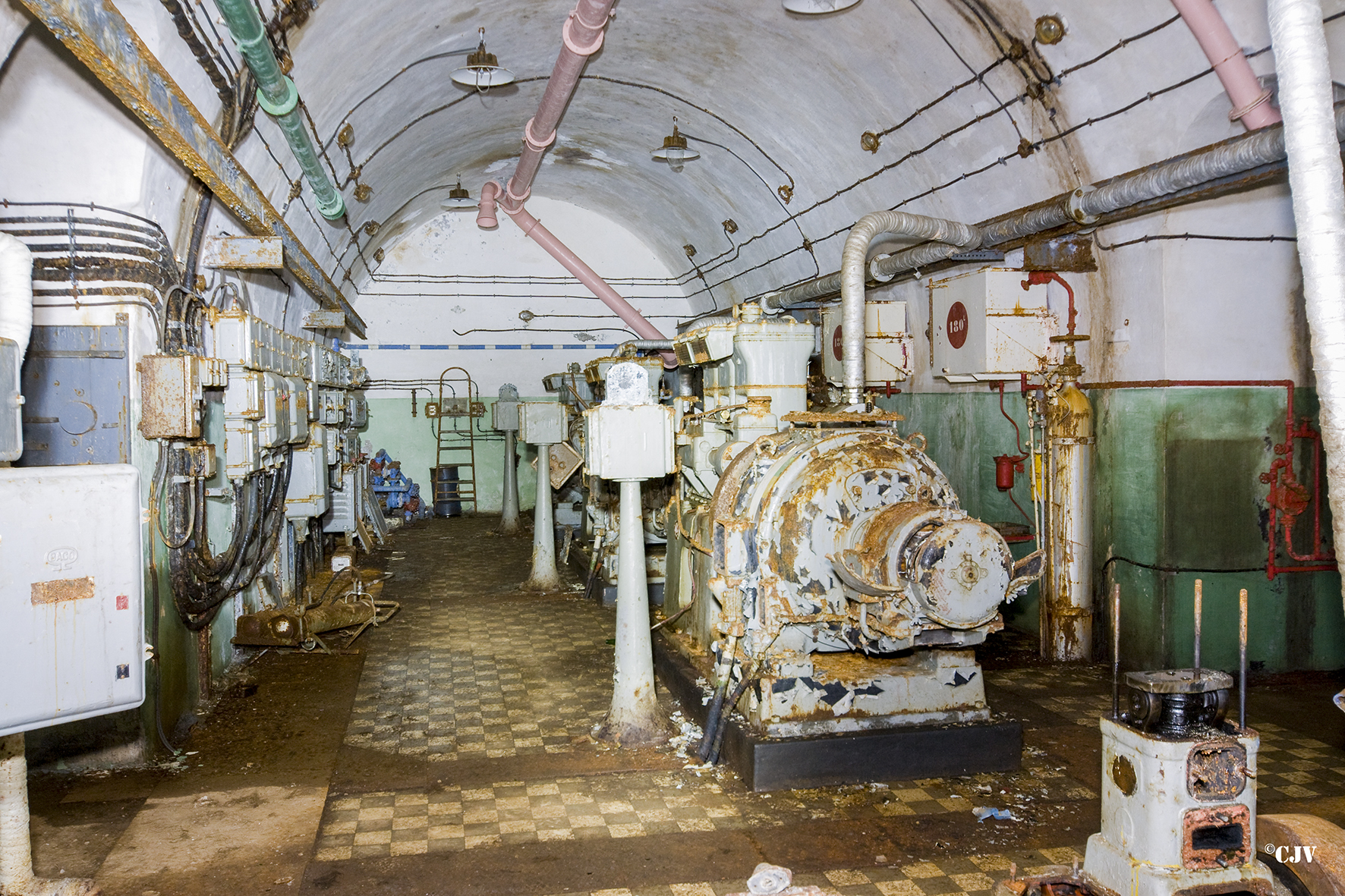 Ligne Maginot - SAPEY - (Ouvrage d'artillerie) - L'usine électrique