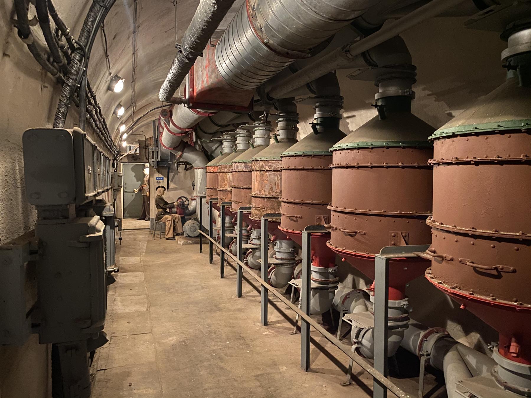 Ligne Maginot - SAINT ROCH (SHR) - (Ouvrage d'artillerie) - La salle de neutralisation (filtrage de l'air) 
