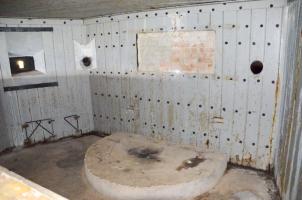 Ligne Maginot - 112 - BETTLACH SUD - (Casemate d'infanterie - Double) - Chambre de tir canon nord