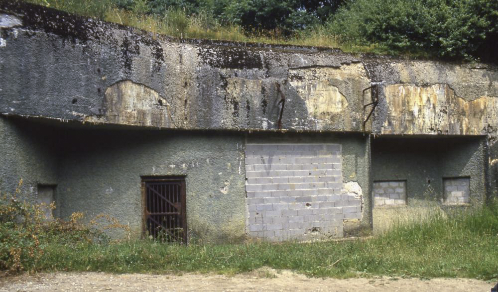 Ligne Maginot - LE CHESNOIS - CHENOIS - (Ouvrage d'artillerie) - L'entrée mixte en 1988.