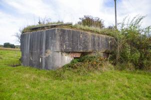 Ligne Maginot - LINSDORF OUEST - (Blockhaus pour canon) - Les Créneaux sont orientés Sud-Sud ouest