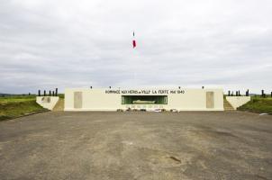 Ligne Maginot - LA FERTE - (Ouvrage d'infanterie) - Monument aux morts de Villy la Ferté