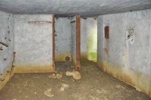 Ligne Maginot - MB351 - (Blockhaus lourd type STG / STG-FCR - Simple) - Vers l'entrée droite