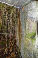 Ligne Maginot - COL DE NEUNEICH - (Abri) - L'entrée droite et créneau de tir