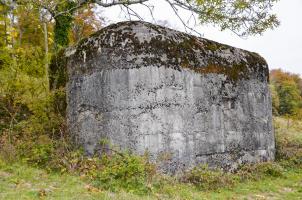 Ligne Maginot - GRAND KOHLBERG NORD - (Blockhaus pour arme infanterie) - Vue coté sud, sur le créneau fusil.