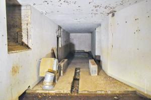 Ligne Maginot - LE CHESNOIS - CHENOIS - (Ouvrage d'artillerie) - Entrée mixte
Support du réservoir relais pour le remplissage des cuves de gas-oil de l'usine.