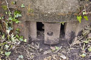 Ligne Maginot - 7/1 - PONT RAIL DE CHALAMPE SUD - (Abri) - Cloche
Créneau de droite