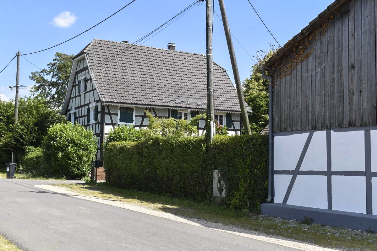 Ligne Maginot - VIEILLE POSTE (PC DE PAIX DU III/171° RIF) - (PC de Quartier) - PC de temps de paix - Photo à comparer avec celle de la page 65 du livret 39/40 dans le Sundgau de JB-Wahl.