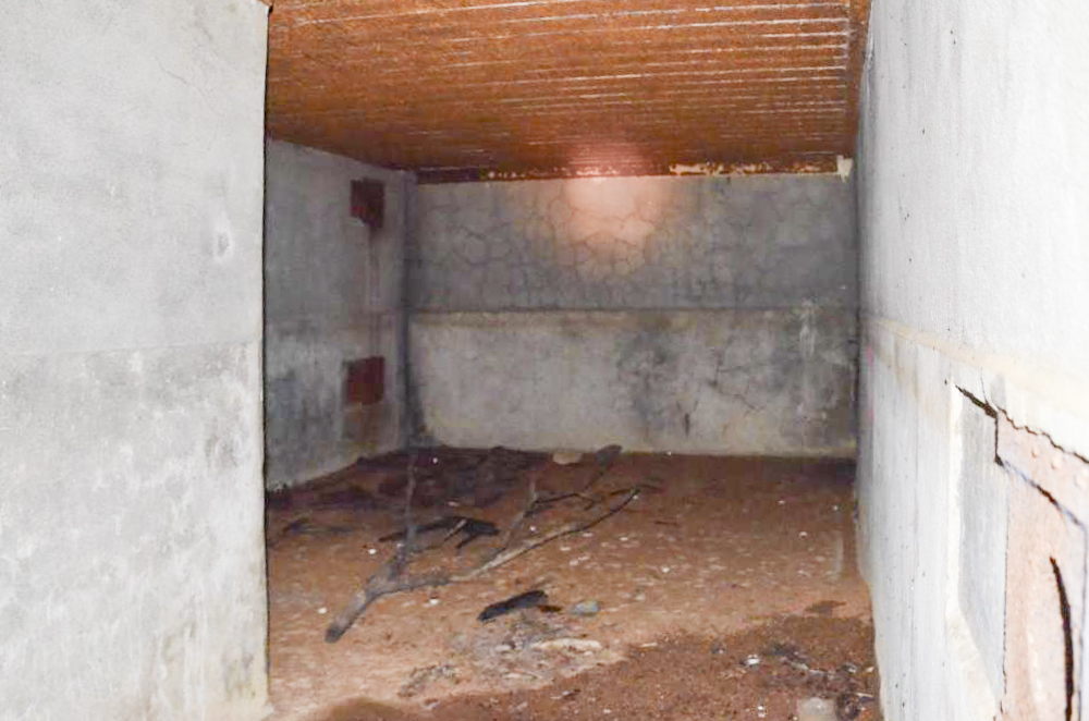 Ligne Maginot - WILLERHOF (BATTERIE DE) - (Position d'artillerie préparée) - Soute à munitions
Grande pièce
Aération naturelle à droite - D. Froehly