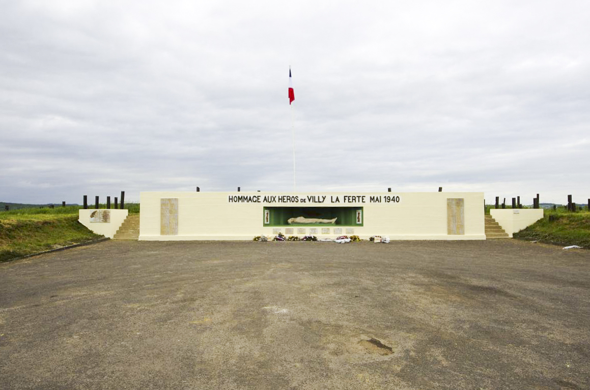 Ligne Maginot - LA FERTE - (Ouvrage d'infanterie) - Monument aux morts de Villy la Ferté