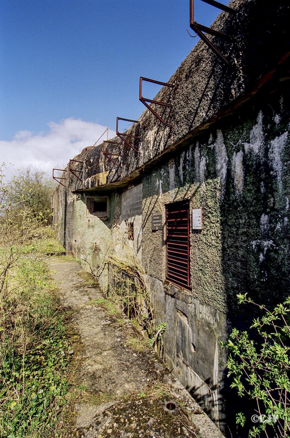 Ligne Maginot - VELOSNES - (Ouvrage d'artillerie) - Bloc 6
Entrée mixte