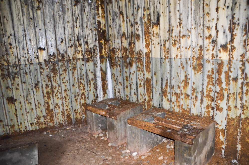 Ligne Maginot - 113 - OLTINGUE - (Casemate d'artillerie) - Local technique : support prévu pour le groupe électrogène - D. Froehly