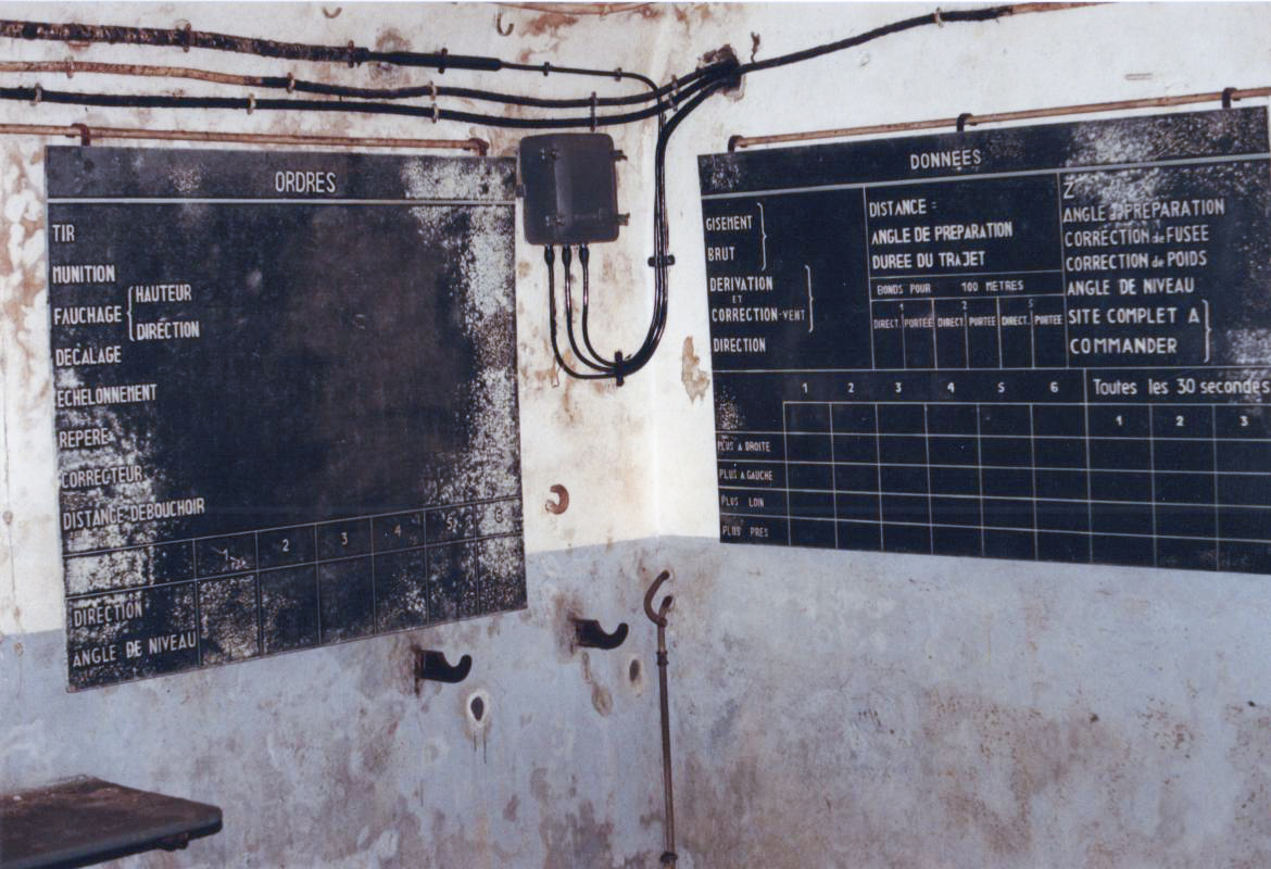 Ligne Maginot - SCHIESSECK - (Ouvrage d'artillerie) - PC