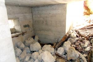 Ligne Maginot - CLOT DU POIN 1 - (Blockhaus pour arme infanterie) - Bloc inférieur